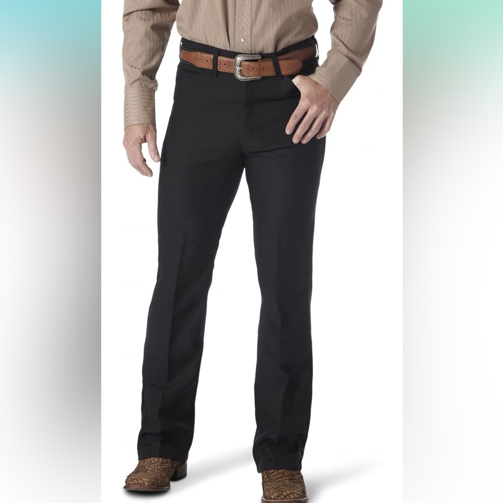 Wrangler Men's Wrancher Dress Jean New with Tags Size 38 x 32